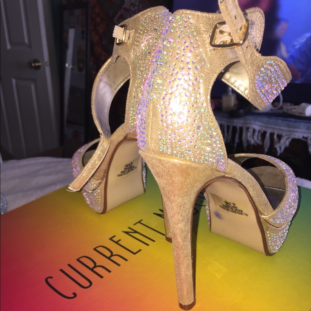 Heels - Picture 3 of 4